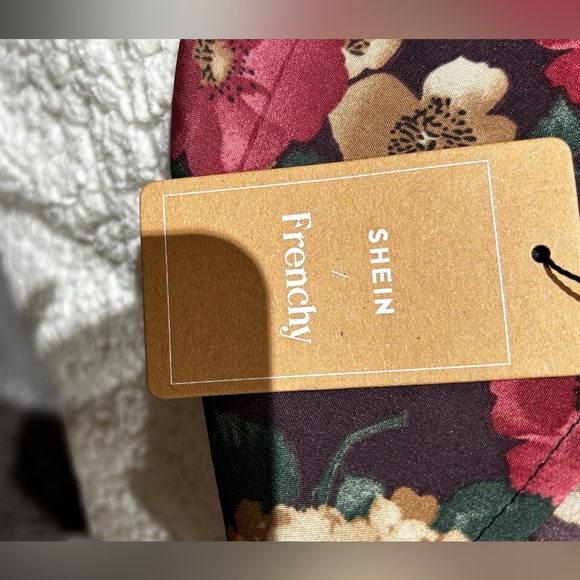 NWT Frenchy Long Sleeve Romper Black Red Cream - Picture 3 of 3